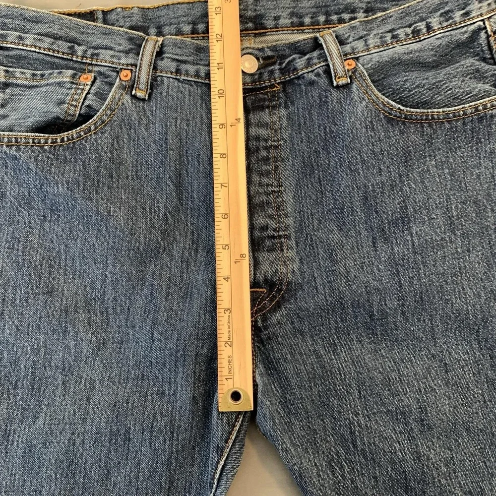 Levis 501 Jeans Mens 38x34 Blue Medium Wash Straight Leg Button‎ Fly Denim Pants